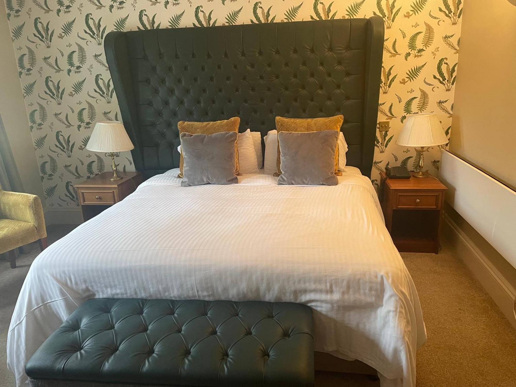 New House Country Hotel 카디프 외부 사진